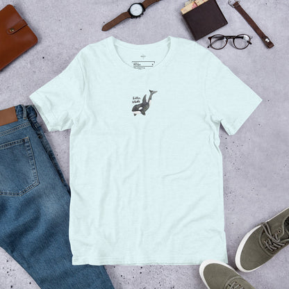 Killer whale t-shirt with accessories to wear